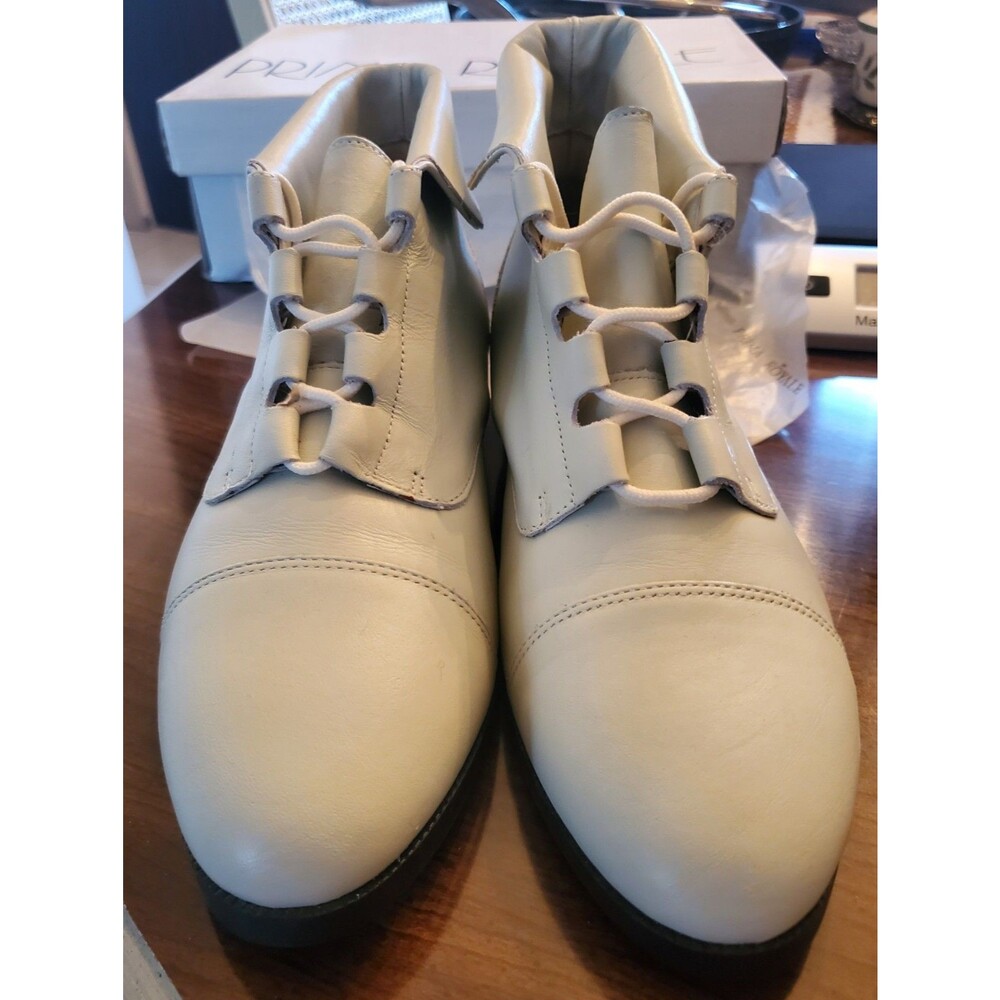 Prima Royale Lauren Winter White Leather Lace Up Vintage DS Ankle Boots 8.5W NIB